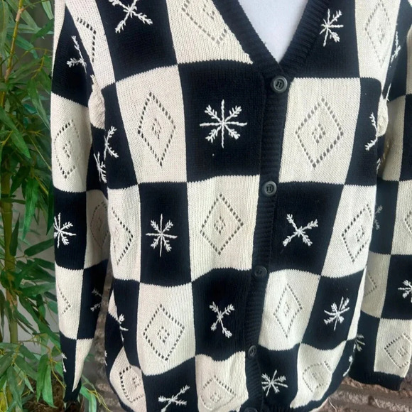 Liz Claiborne Vintage Black and White Checkered Cardigan Sweater Size 1X - Picture 5 of 8